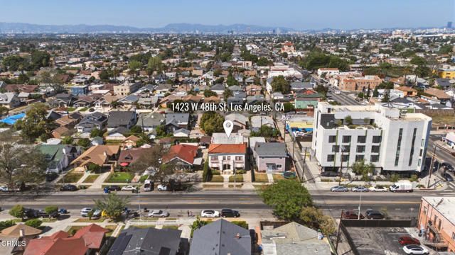 1425 W 48th Street, Los Angeles, CA 90062