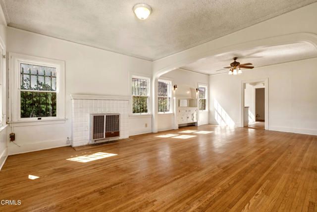 1425 W 48th Street, Los Angeles, CA 90062