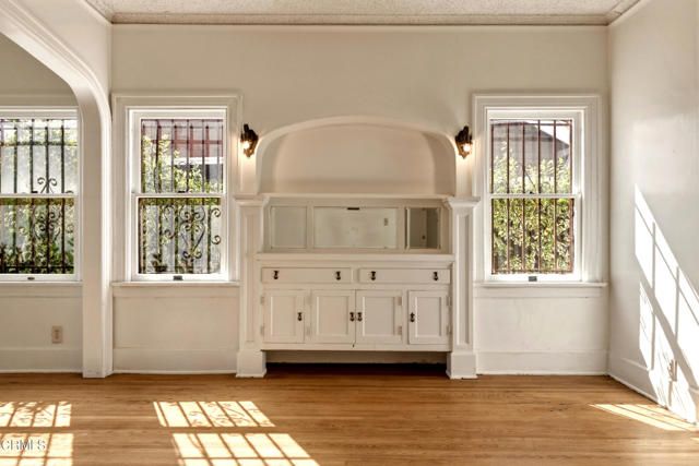 1425 W 48th Street, Los Angeles, CA 90062