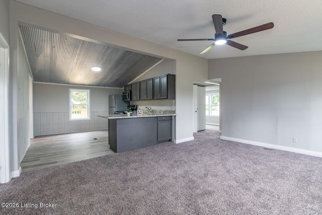 697 Rineyville-Big Springs Rd, Radcliff, KY 40160