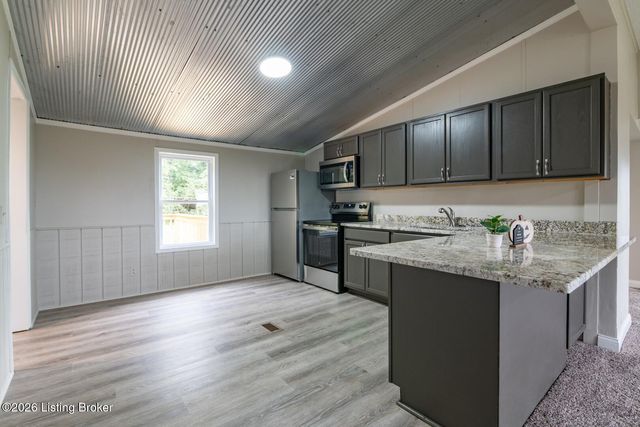 697 Rineyville-Big Springs Rd, Radcliff, KY 40160