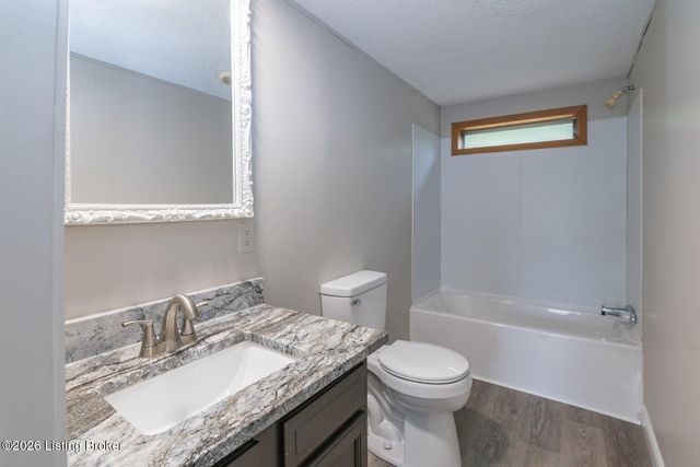 697 Rineyville-Big Springs Rd, Radcliff, KY 40160