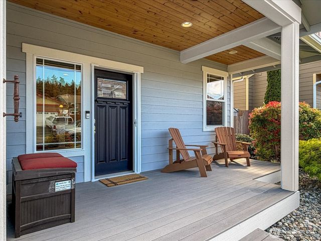 1630 SW Carnegie Street, Oak Harbor, WA 98277
