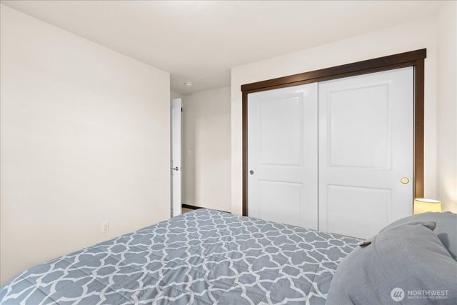 1630 SW Carnegie Street, Oak Harbor, WA 98277