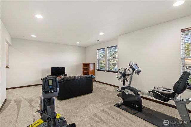 1630 SW Carnegie Street, Oak Harbor, WA 98277