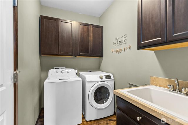 1630 SW Carnegie Street, Oak Harbor, WA 98277