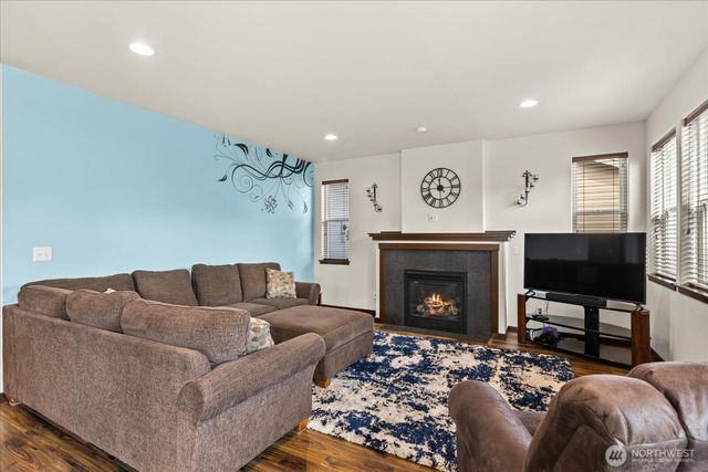 1630 SW Carnegie Street, Oak Harbor, WA 98277