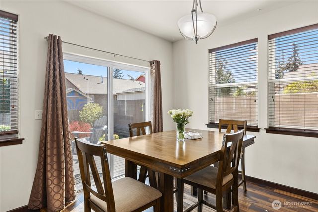 1630 SW Carnegie Street, Oak Harbor, WA 98277