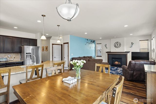 1630 SW Carnegie Street, Oak Harbor, WA 98277