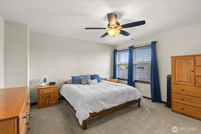 1630 SW Carnegie Street, Oak Harbor, WA 98277