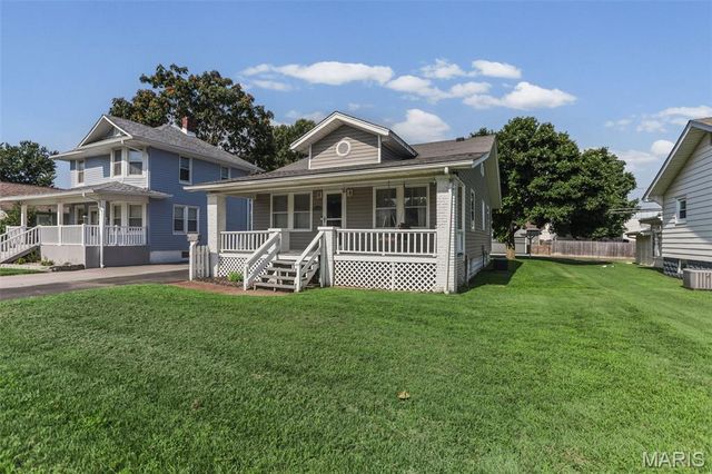 644 N 1st Street, Wood River, IL 62095