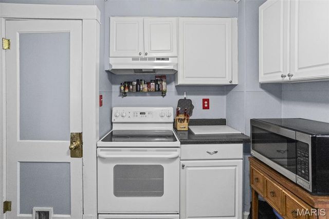 644 N 1st Street, Wood River, IL 62095