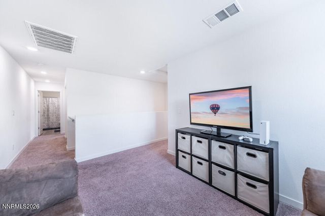 8830 Wolf Moon Drive, Reno, NV 89506