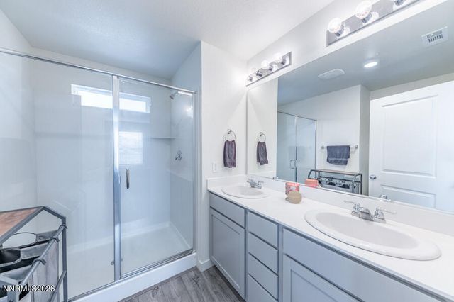 8830 Wolf Moon Drive, Reno, NV 89506