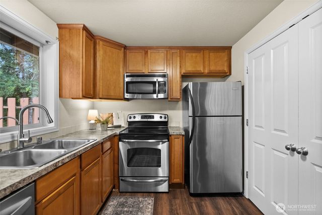 13913 37th Avenue Ct NW, Gig Harbor, WA 98332