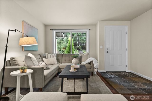 13913 37th Avenue Ct NW, Gig Harbor, WA 98332