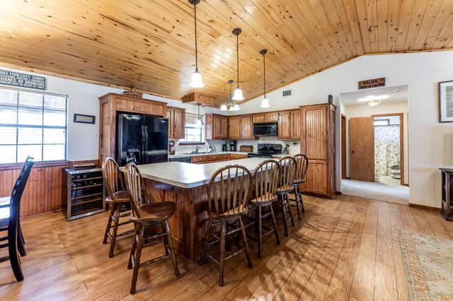 310 Marla Circle, Huntsville, TX 77320