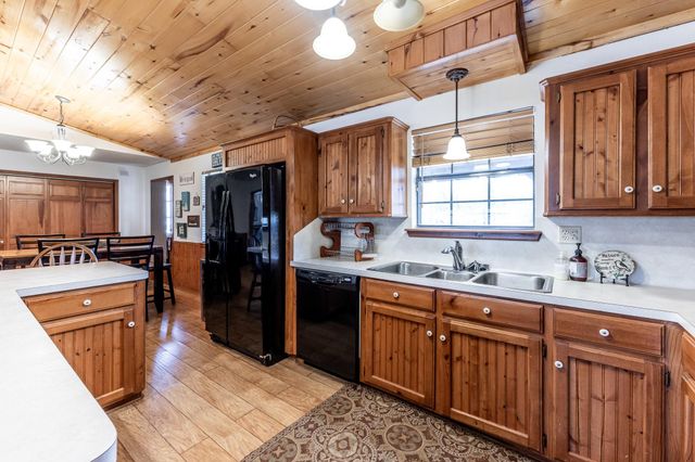 310 Marla Circle, Huntsville, TX 77320