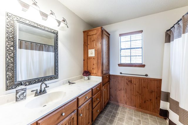 310 Marla Circle, Huntsville, TX 77320