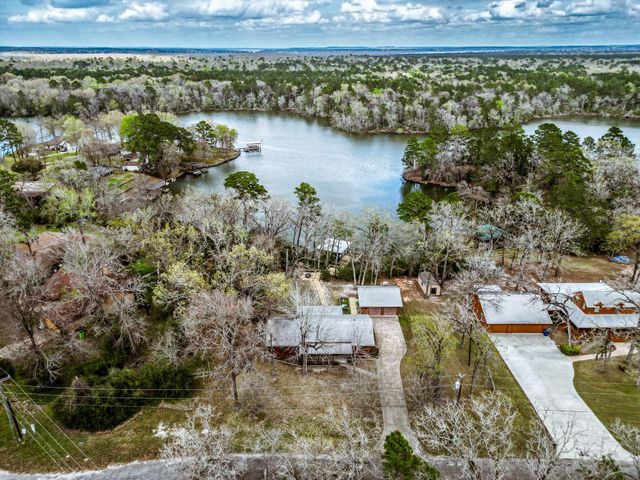 310 Marla Circle, Huntsville, TX 77320