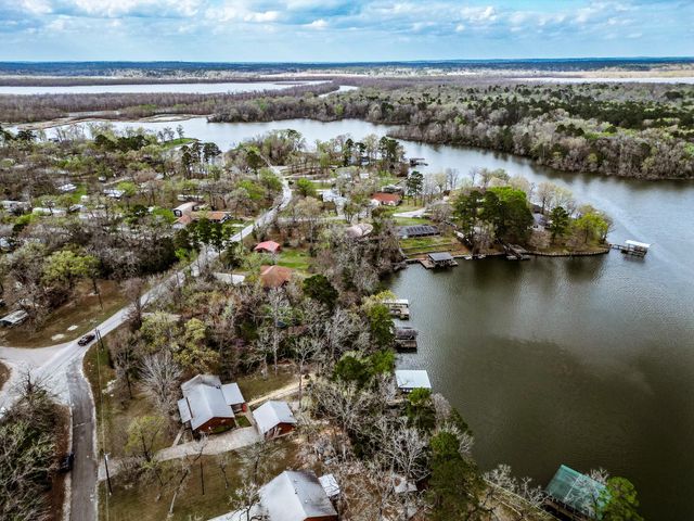 310 Marla Circle, Huntsville, TX 77320