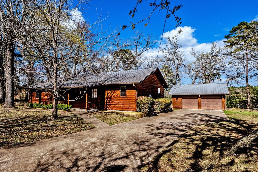 310 Marla Circle, Huntsville, TX 77320