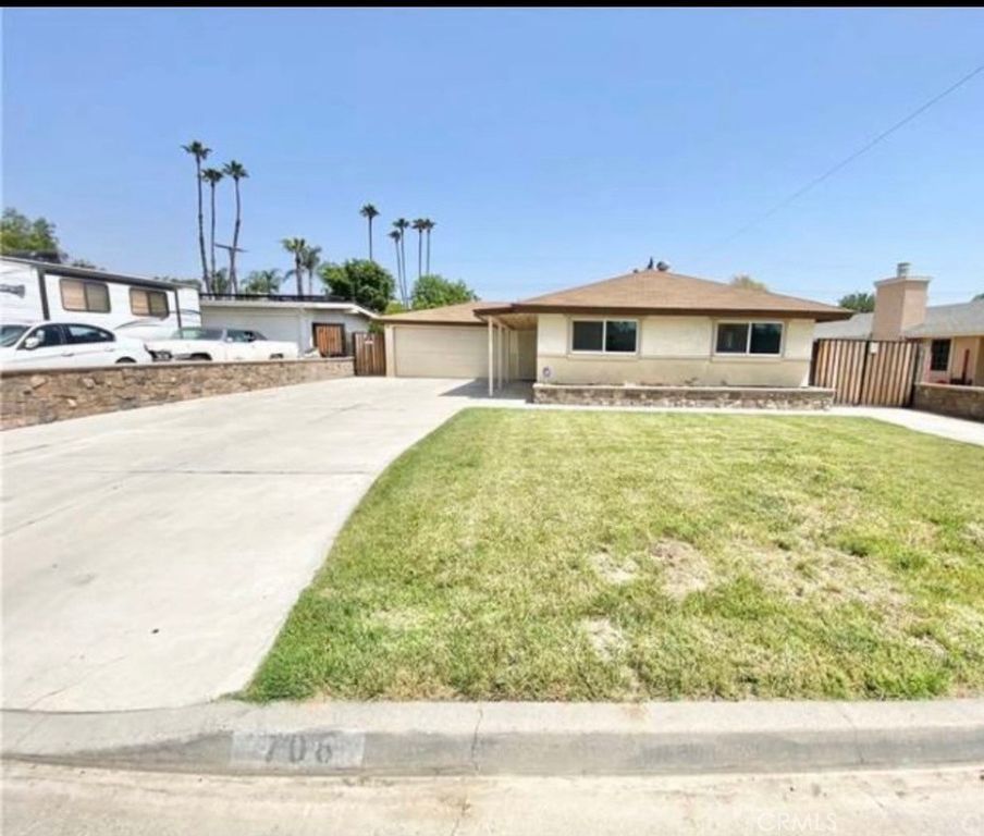 706 Kemp, Riverside, CA 92501