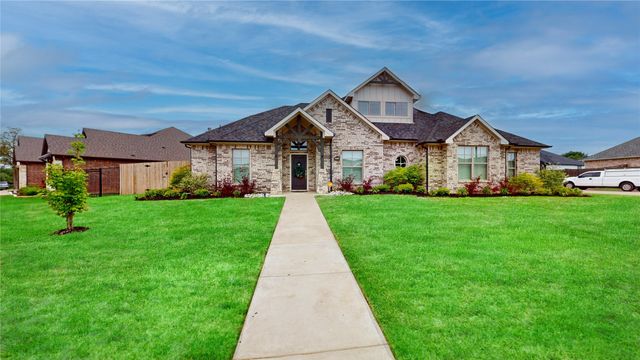 1520 Bent Creek Drive, Cleburne, TX 76033