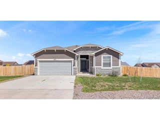 817 E Maybell Dr, Pueblo West, CO 81007