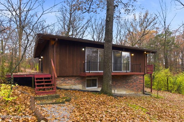 3300 Pin Oak Dr, La Grange, KY 40031