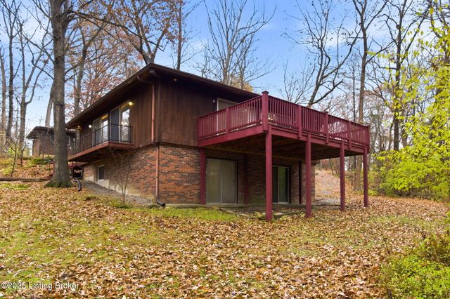 3300 Pin Oak Dr, La Grange, KY 40031