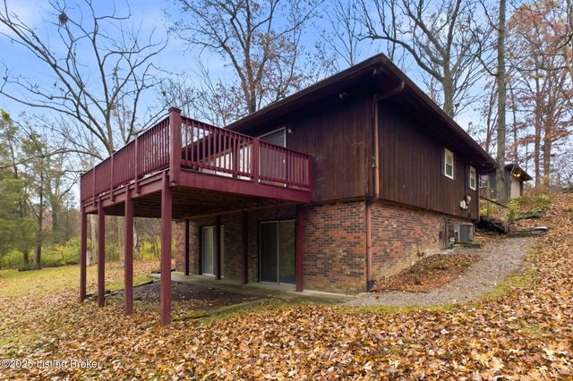 3300 Pin Oak Dr, La Grange, KY 40031