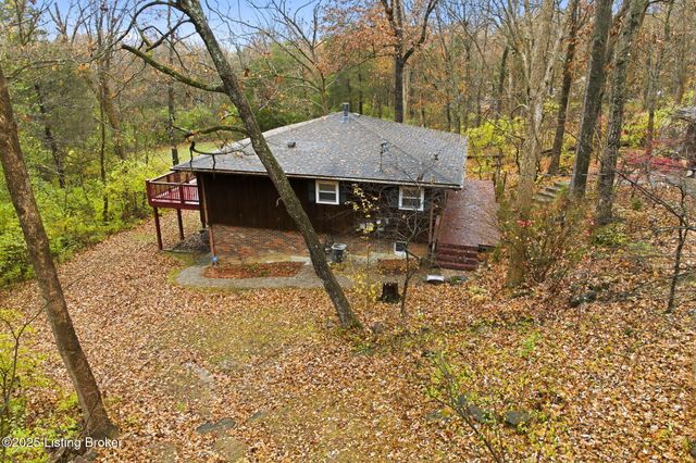 3300 Pin Oak Dr, La Grange, KY 40031