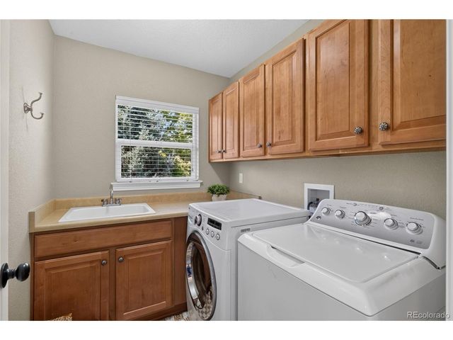 3071 Fox Sedge Ln, Highlands Ranch, CO 80126