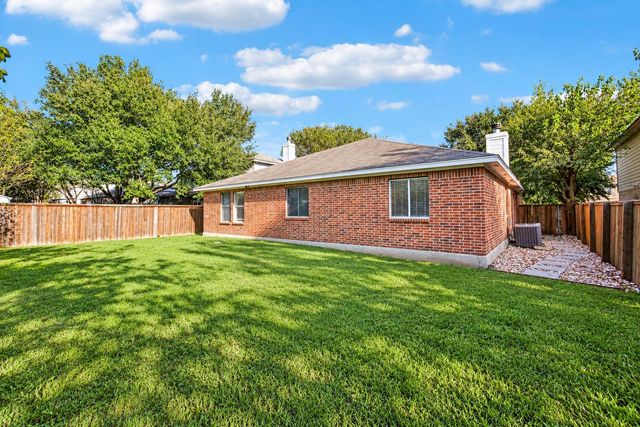 121 Orion CV, Kyle, TX 78640