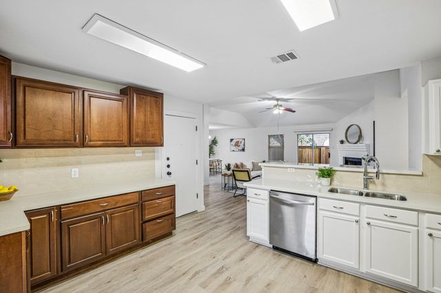 121 Orion CV, Kyle, TX 78640