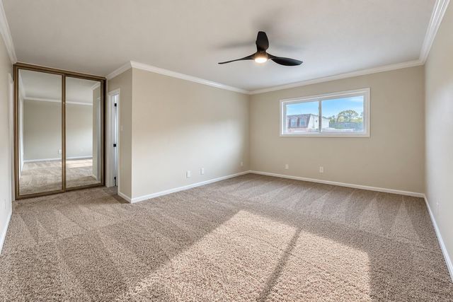 526 N Post Oak Lane, Houston, TX 77024