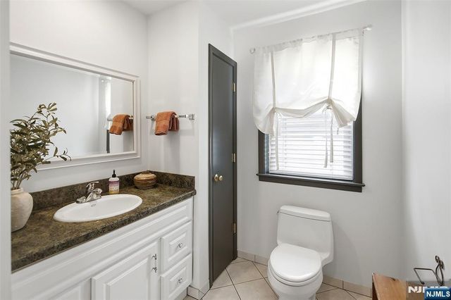 11 Monroe Avenue, Roseland, NJ 07068