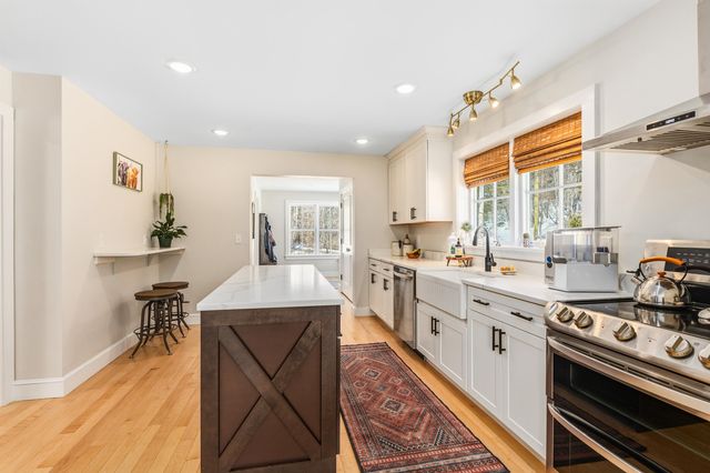 29 Bonds Corner Road, Hancock, NH 03449