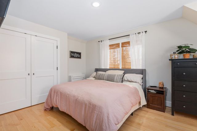 29 Bonds Corner Road, Hancock, NH 03449