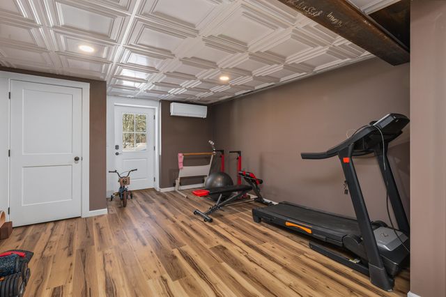 29 Bonds Corner Road, Hancock, NH 03449