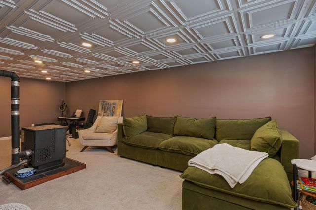 29 Bonds Corner Road, Hancock, NH 03449