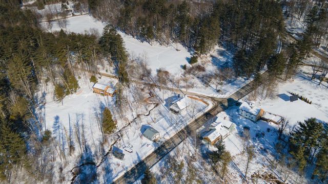 29 Bonds Corner Road, Hancock, NH 03449