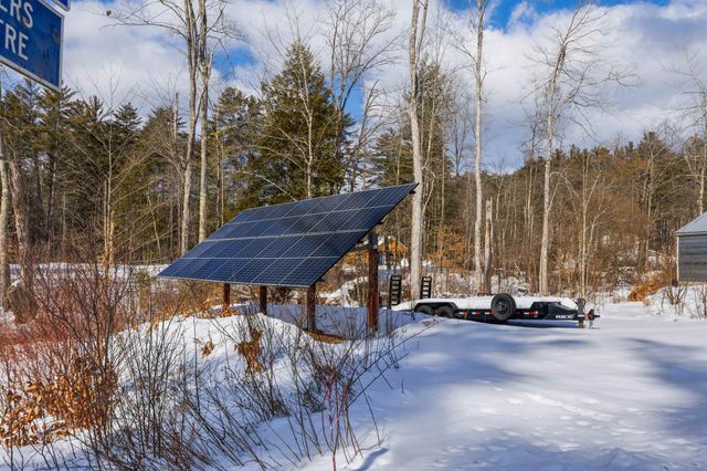 29 Bonds Corner Road, Hancock, NH 03449