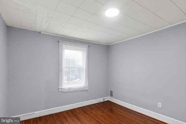 1258 LINDEN AVE, Halethorpe, MD 21227