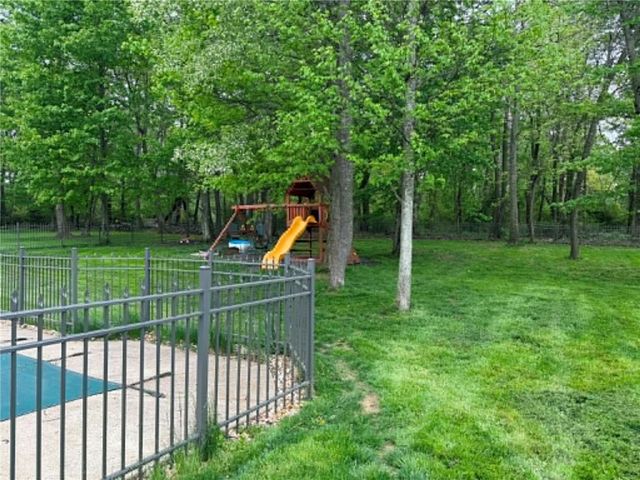 1040 CROSS CREEK DRIVE, South Union Twp, PA 15401