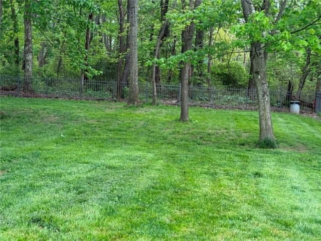 1040 CROSS CREEK DRIVE, South Union Twp, PA 15401