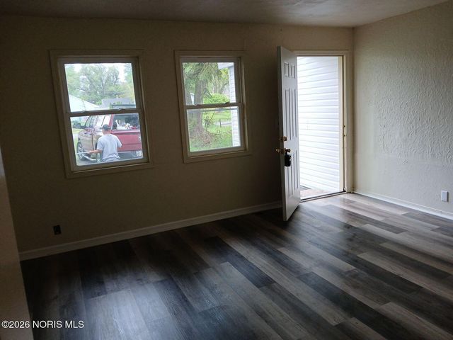 560 Williamsville Avenue, Toledo, OH 43609