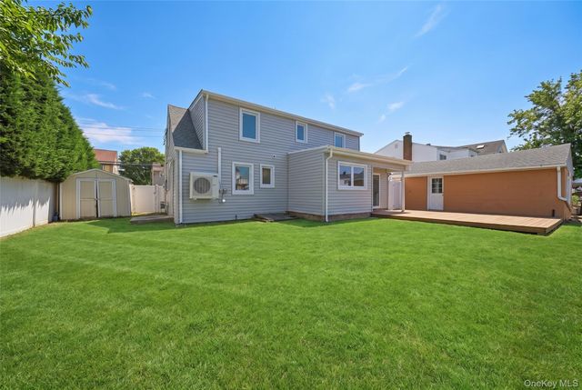 3746 Carrel Boulevard, Oceanside, NY 11572