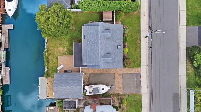 3746 Carrel Boulevard, Oceanside, NY 11572